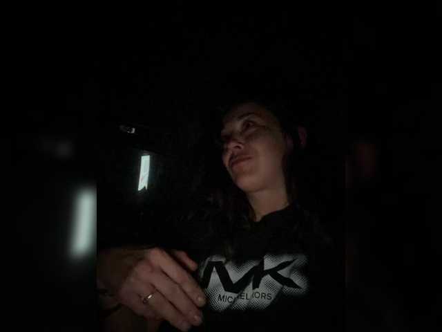 Capturas de pantalla de transmisión anniemoxxi