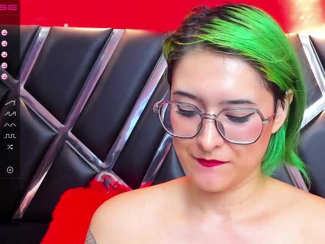 Capturas de pantalla de transmisión AnnieSwan