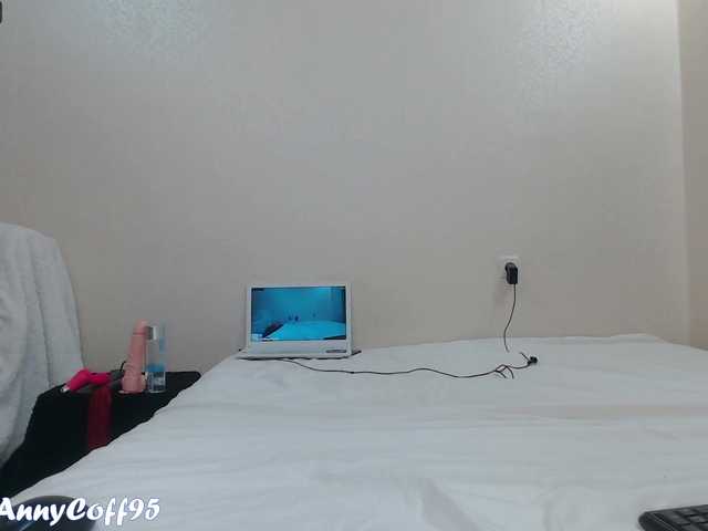 Capturas de pantalla de transmisión AnnyCoff95