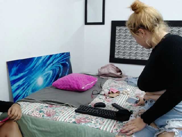 Capturas de pantalla de transmisión Anto-n-Celest