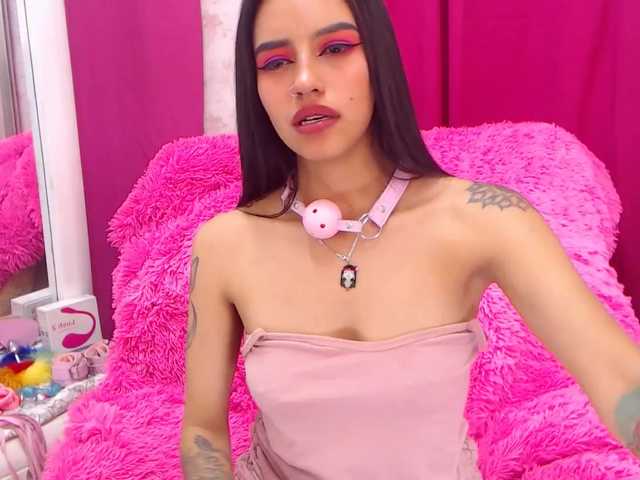 Fotos ArianaMoreno ♥ Just because today is Friday, I will give you the control of my lush for 10 minutes for 200 tokens ♥ ♥ Just because today is Friday, I will give you the control of my lush for 10 minutes for 200 tokens ♥