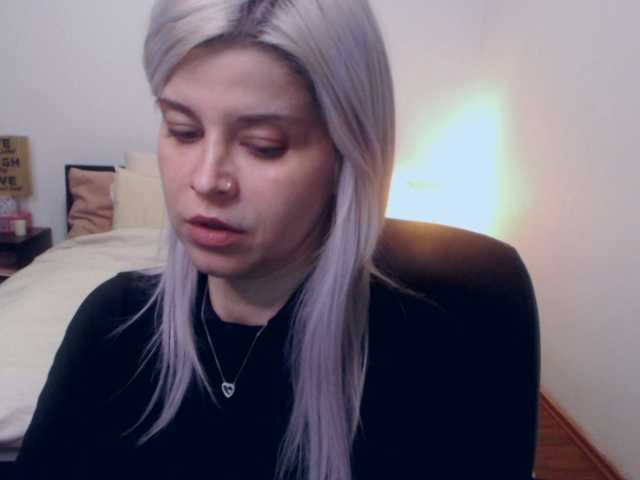 Capturas de pantalla de transmisión AryaJolie