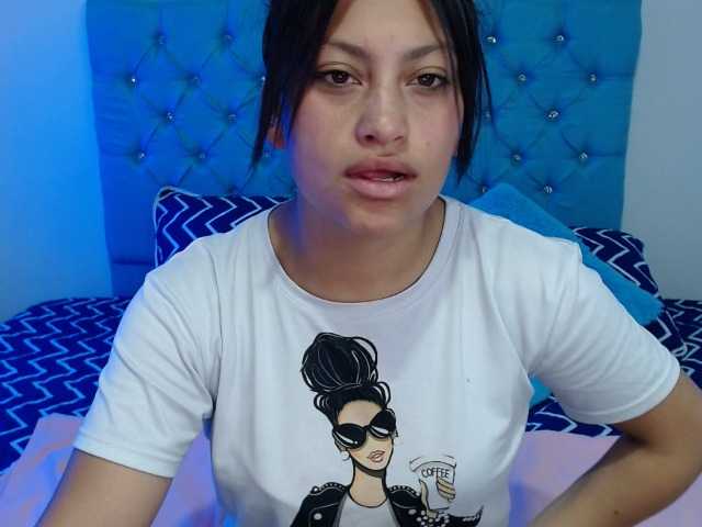 Capturas de pantalla de transmisión ASHHLEYROBERT