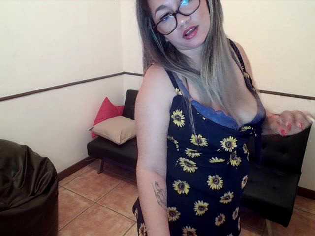 Capturas de pantalla de transmisión AstridEls