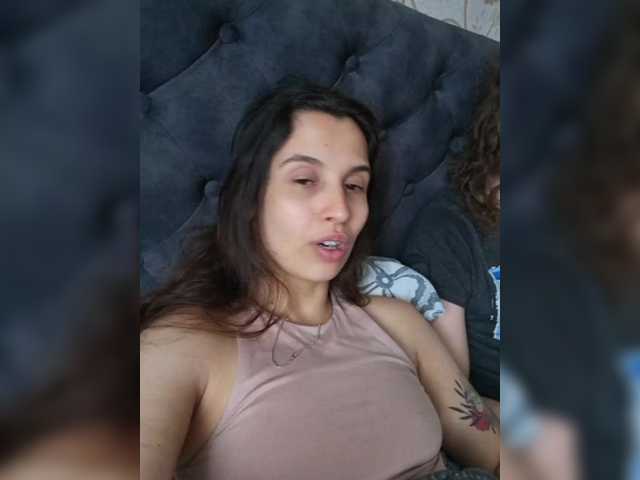 Capturas de pantalla de transmisión Love_Crew