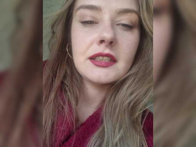 Capturas de pantalla de transmisión Babbylunna