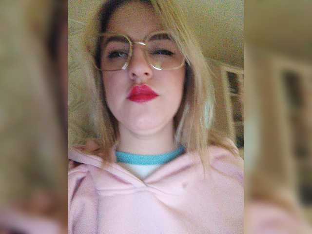 Capturas de pantalla de transmisión BANANA-PEACH