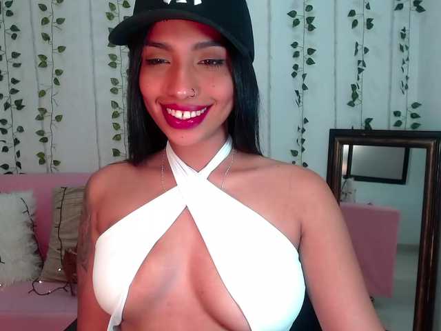 Fotos Barbiedeluca I want to fill your whole face with my sweet juicy squirt ♥ 444 ♥ Goal: Plug Anal