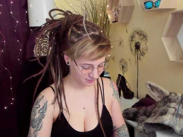 Capturas de pantalla de transmisión BayleeDesire