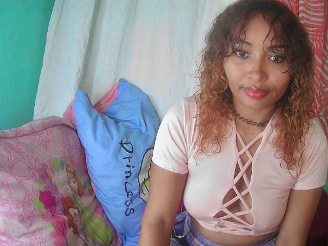 Capturas de pantalla de transmisión BeckyFame