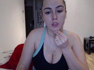 Fotos BeHappyBeYOU Hello ,Welcome to my room . I'm Kate #lovense #lush #bigtitts