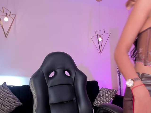 Capturas de pantalla de transmisión BellaCarteer