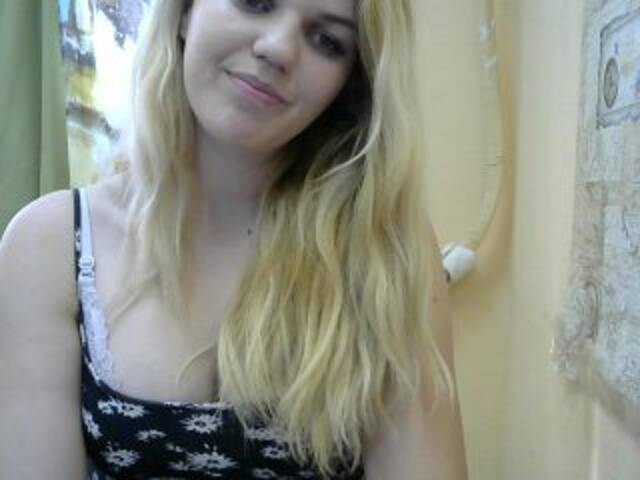 Capturas de pantalla de transmisión BellyBella