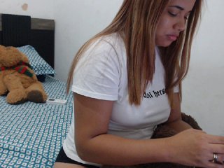 Capturas de pantalla de transmisión Bibikatt20