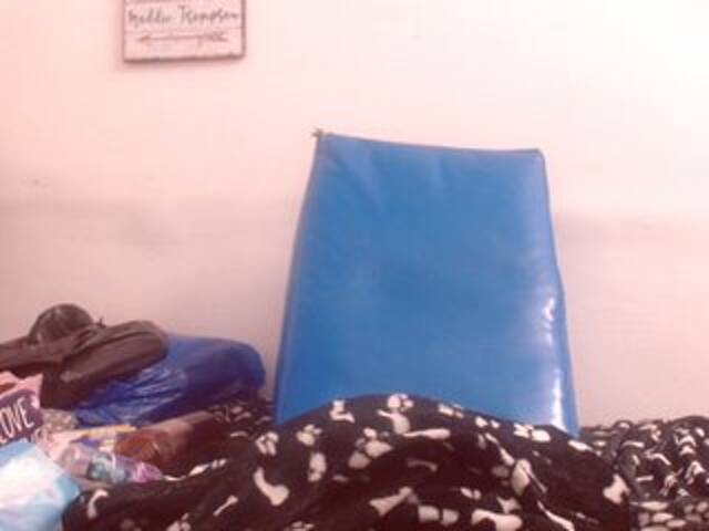 Capturas de pantalla de transmisión BigBustyBlack