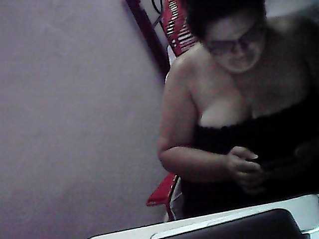 Capturas de pantalla de transmisión blaaackwolf37