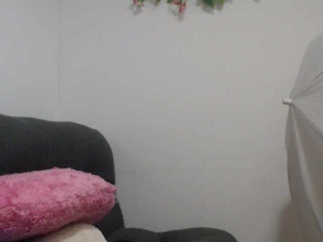 Capturas de pantalla de transmisión black1widow