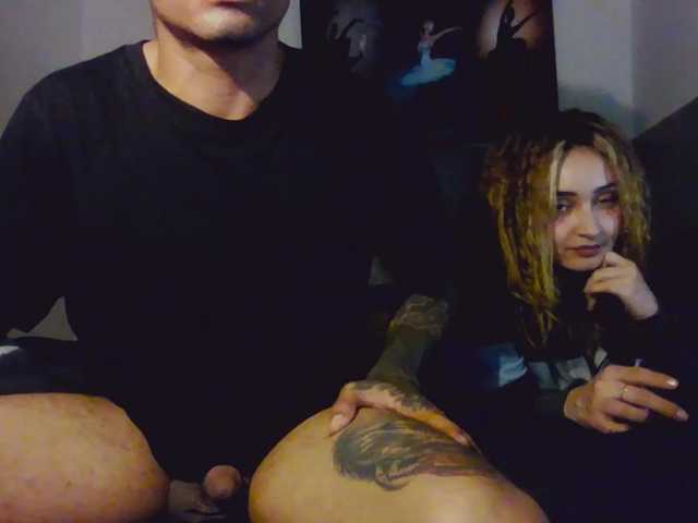 Capturas de pantalla de transmisión Blackcastlecouple