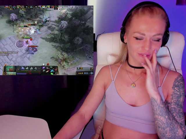 Capturas de pantalla de transmisión DigitalAlexa