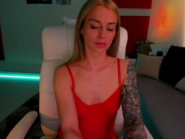 Capturas de pantalla de transmisión DigitalAlexa