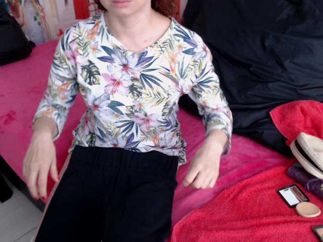 Capturas de pantalla de transmisión CrazySofia