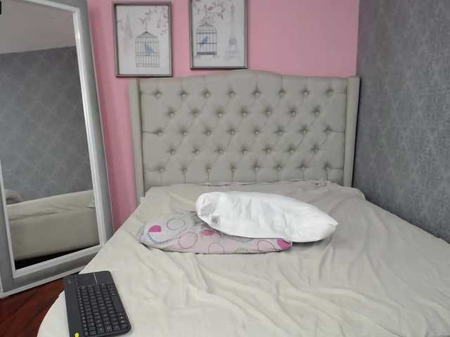 Capturas de pantalla de transmisión KiaraKaneel