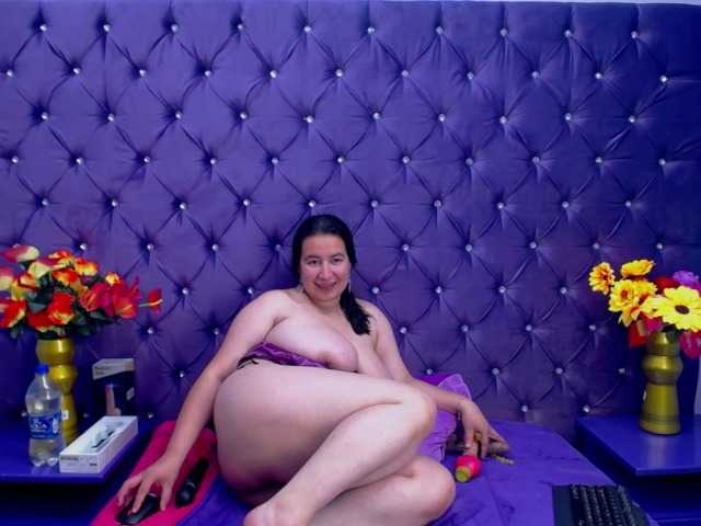 Fotos BulmaPrinces I am a beautiful and very hot girl I love playing everything #bigboobs #bbw #curvy #natural I LOVE ANAL ....