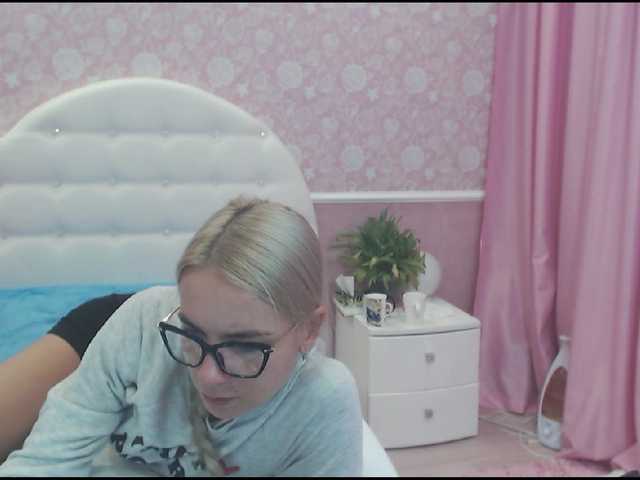 Capturas de pantalla de transmisión BunnySue