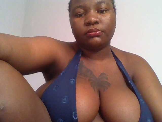 Capturas de pantalla de transmisión bustymelons69