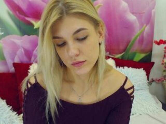 Capturas de pantalla de transmisión CamomillaG