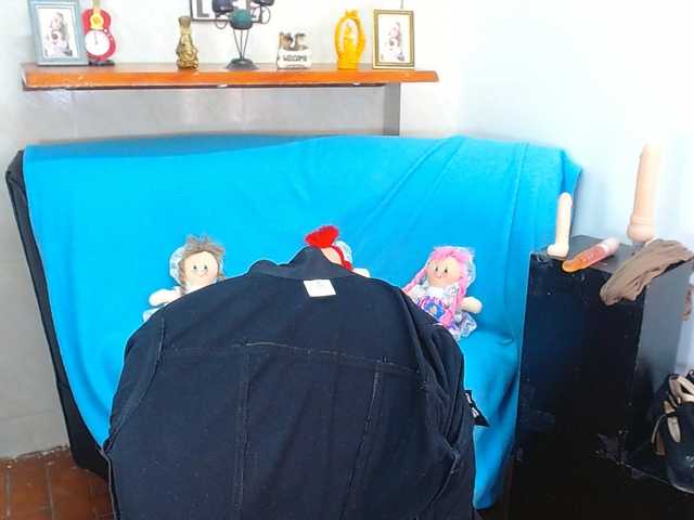 Capturas de pantalla de transmisión candyduca18