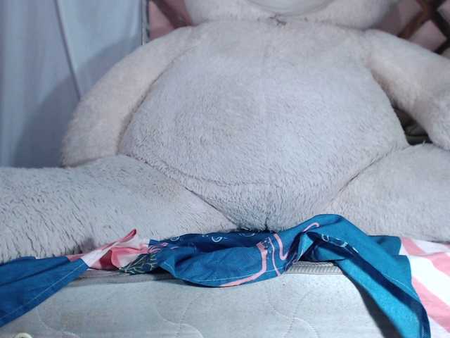Capturas de pantalla de transmisión candysquirrttt