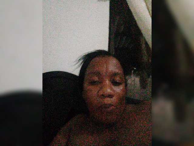 Capturas de pantalla de transmisión Canela08