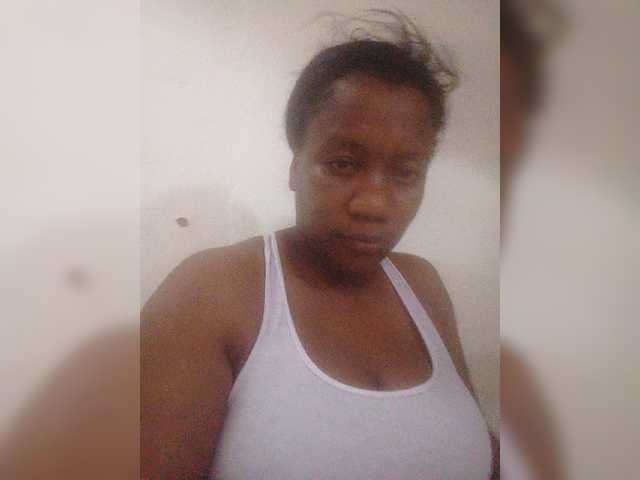 Capturas de pantalla de transmisión Canela08