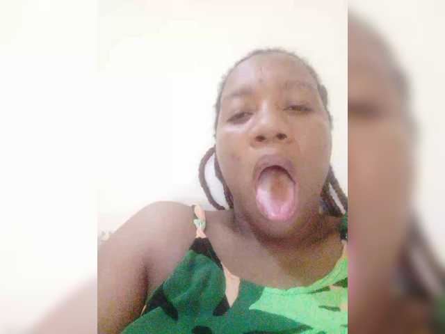 Capturas de pantalla de transmisión Canela08