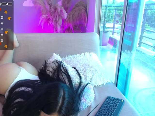 Capturas de pantalla de transmisión CarlaDias