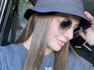 Chat de video erótico CarlieActive