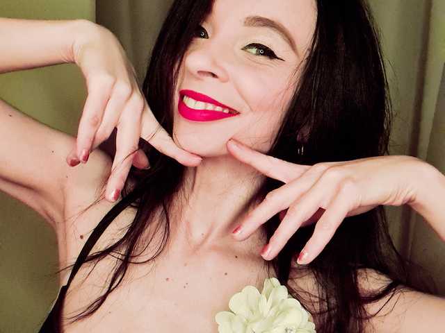 Foto del perfil CarlyHills