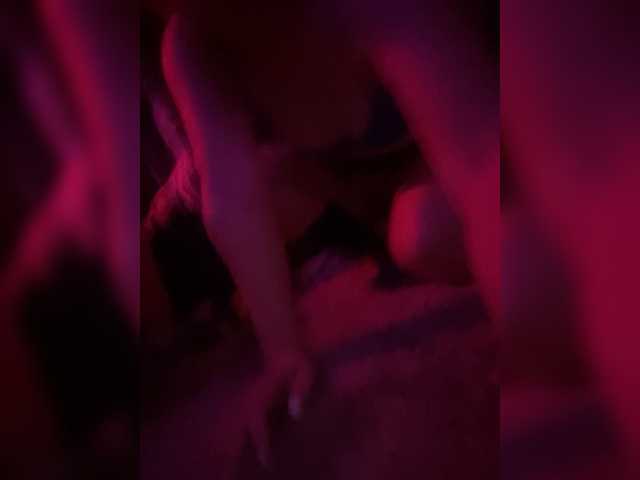 Capturas de pantalla de transmisión MagicKPussy