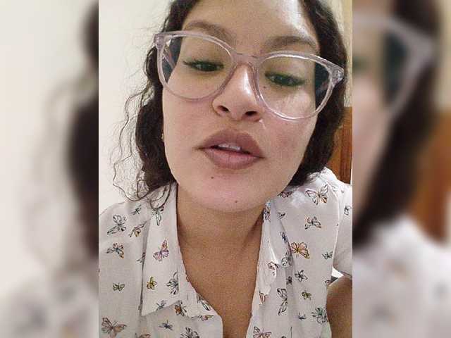 Capturas de pantalla de transmisión Catalinacute8