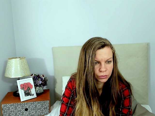 Capturas de pantalla de transmisión CathyModel
