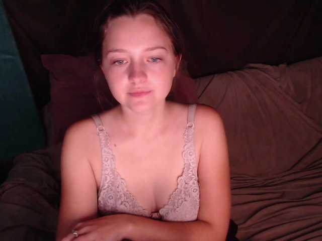 Capturas de pantalla de transmisión ChanelKitty