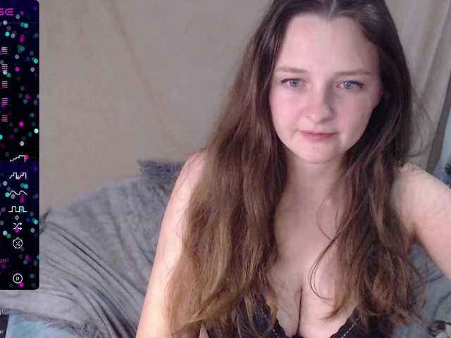 Fotos ChanelKitty Hi! Im Eva. I'm very open to your fantasies. I love it when you tell me what you want me to do. Write in private messages before private.Lovens on=*