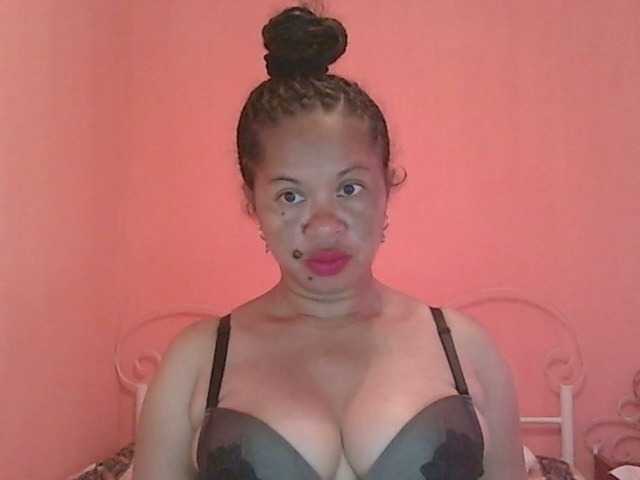 Capturas de pantalla de transmisión chatte-rose