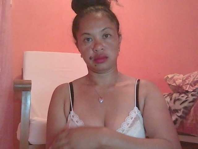 Capturas de pantalla de transmisión chatte-rose