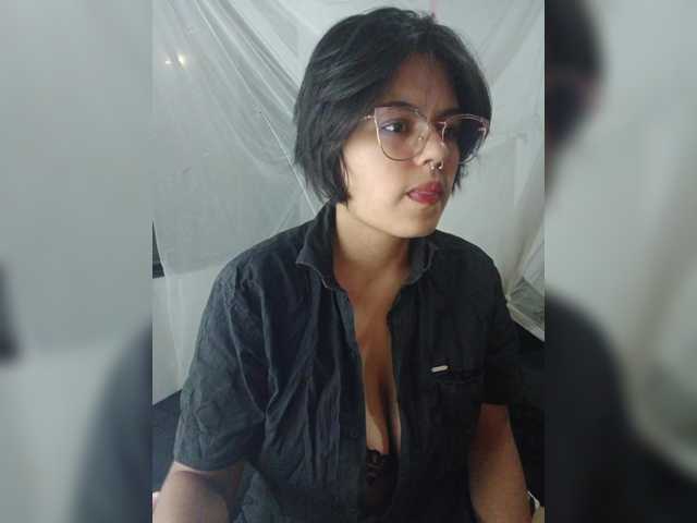 Capturas de pantalla de transmisión CherryAangela