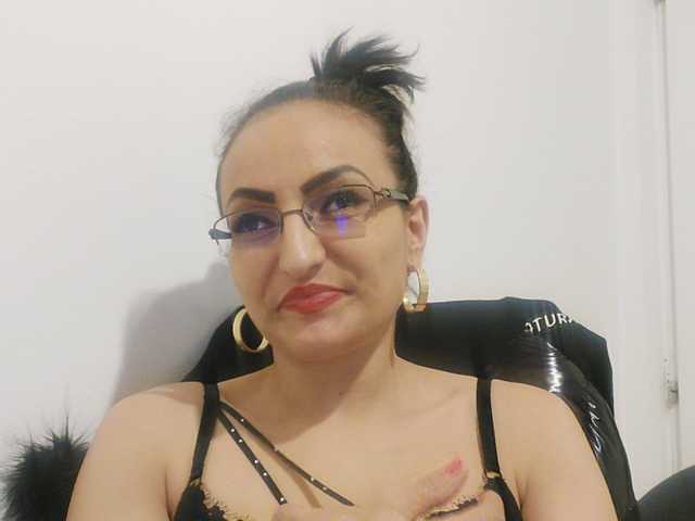 Capturas de pantalla de transmisión CherryKatte