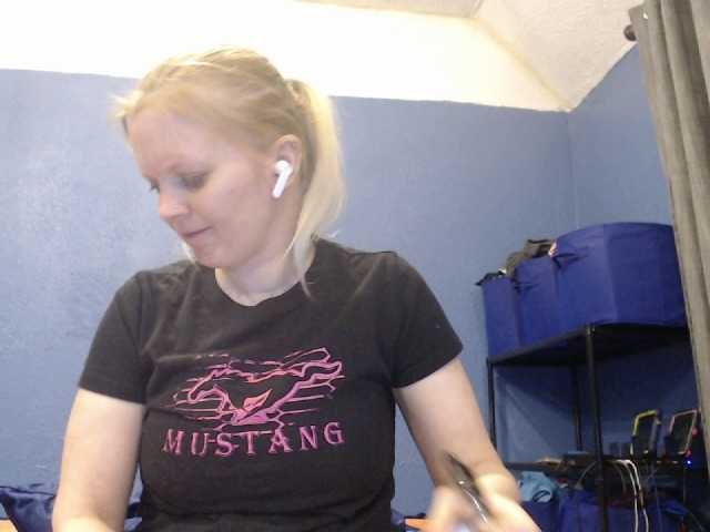 Capturas de pantalla de transmisión chillyhicks