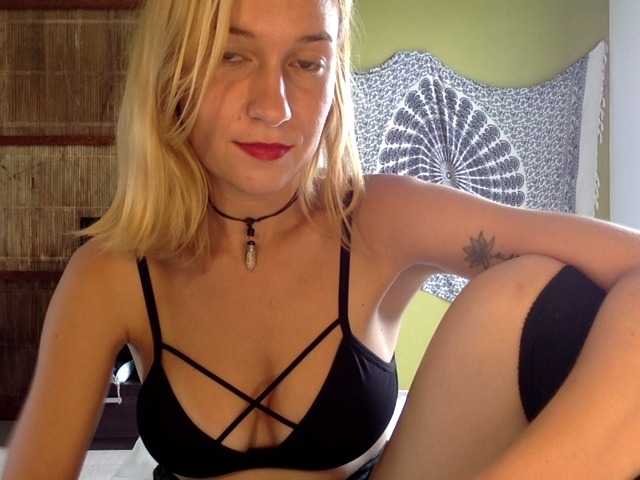 Capturas de pantalla de transmisión lilbadgurl