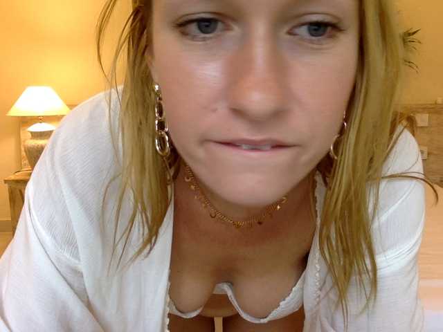 Capturas de pantalla de transmisión lilbadgurl